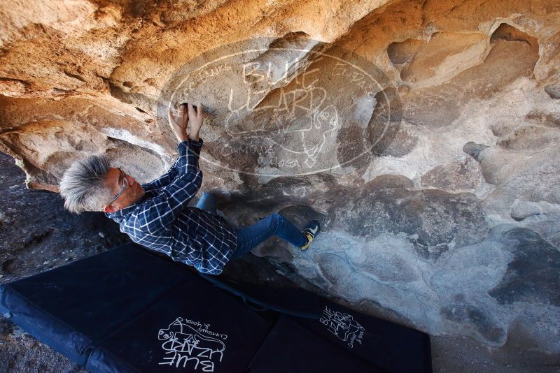 Bouldering in Hueco Tanks on 03/03/2019 with Blue Lizard Climbing and Yoga
Filename: SRM_20190303_1453070.jpg
Aperture: f/5.6
Shutter Speed: 1/200
Body: Canon EOS-1D Mark II
Lens: Canon EF 16-35mm f/2.8 L