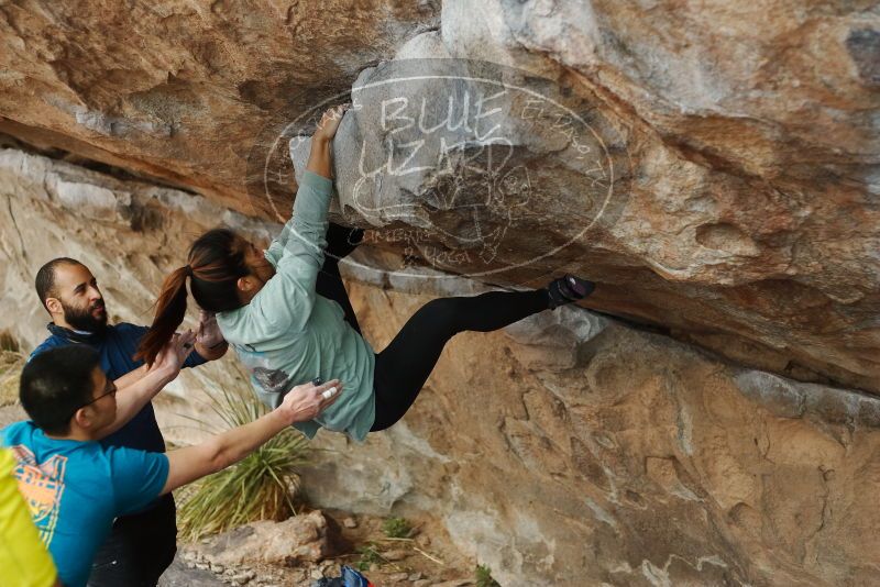 Bouldering in Hueco Tanks on 03/08/2019 with Blue Lizard Climbing and Yoga
Filename: SRM_20190308_1513080.jpg
Aperture: f/2.8
Shutter Speed: 1/400
Body: Canon EOS-1D Mark II
Lens: Canon EF 50mm f/1.8 II