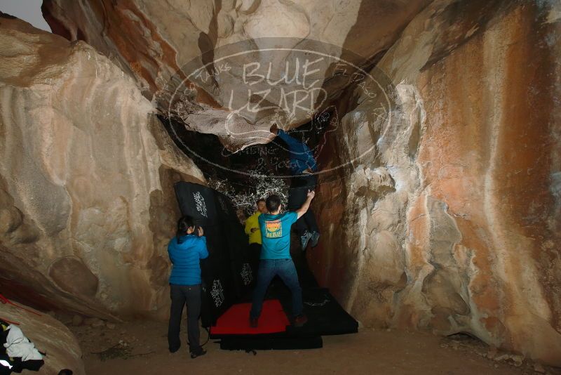 Bouldering in Hueco Tanks on 03/08/2019 with Blue Lizard Climbing and Yoga
Filename: SRM_20190308_1720250.jpg
Aperture: f/5.6
Shutter Speed: 1/250
Body: Canon EOS-1D Mark II
Lens: Canon EF 16-35mm f/2.8 L