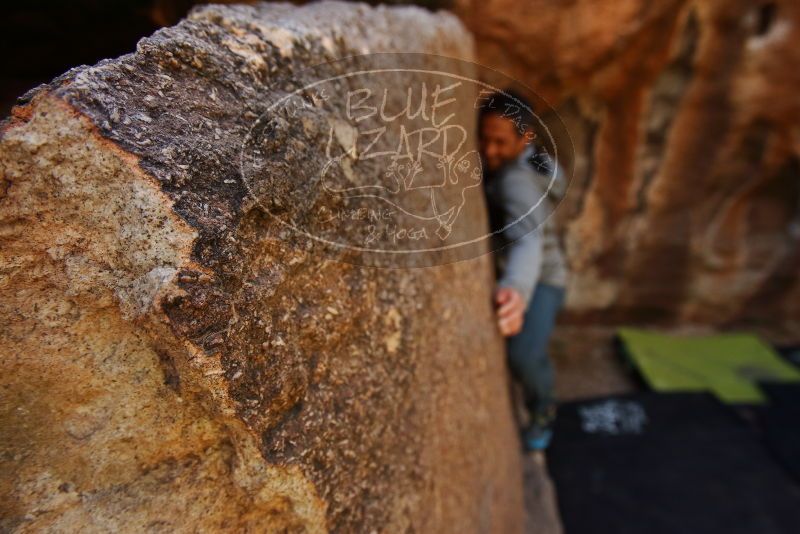 Bouldering in Hueco Tanks on 03/09/2019 with Blue Lizard Climbing and Yoga

Filename: SRM_20190309_1315420.jpg
Aperture: f/5.6
Shutter Speed: 1/320
Body: Canon EOS-1D Mark II
Lens: Canon EF 16-35mm f/2.8 L