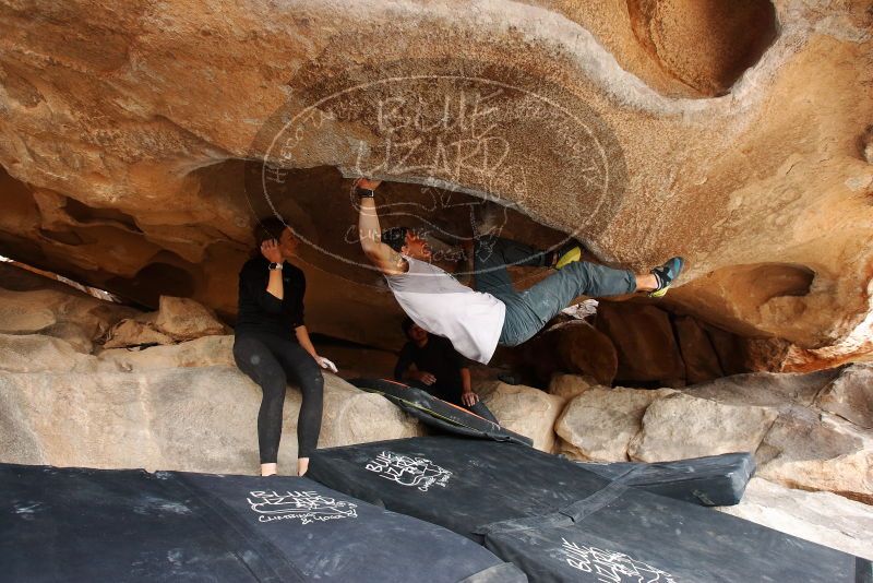 Bouldering in Hueco Tanks on 03/09/2019 with Blue Lizard Climbing and Yoga

Filename: SRM_20190309_1537320.jpg
Aperture: f/5.6
Shutter Speed: 1/250
Body: Canon EOS-1D Mark II
Lens: Canon EF 16-35mm f/2.8 L