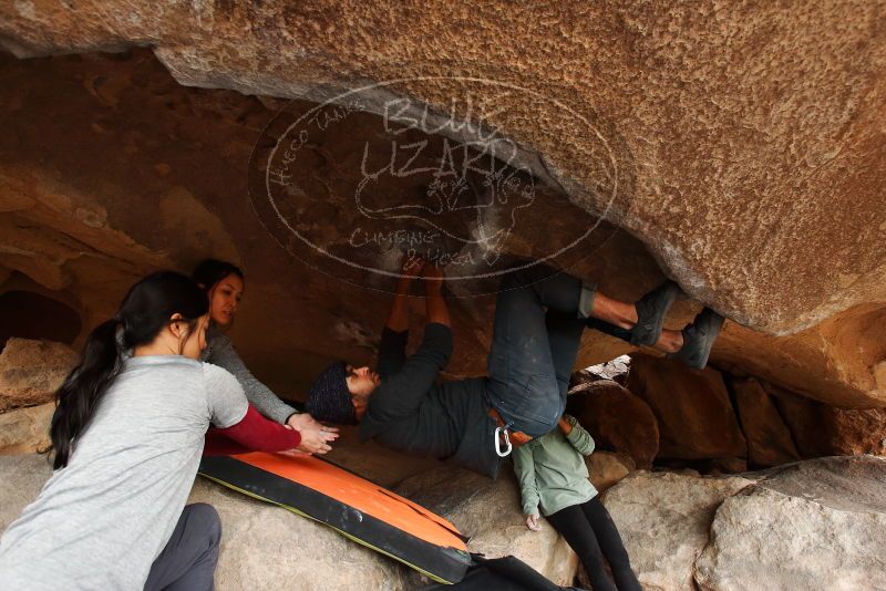 Bouldering in Hueco Tanks on 03/09/2019 with Blue Lizard Climbing and Yoga
Filename: SRM_20190309_1543170.jpg
Aperture: f/5.6
Shutter Speed: 1/250
Body: Canon EOS-1D Mark II
Lens: Canon EF 16-35mm f/2.8 L