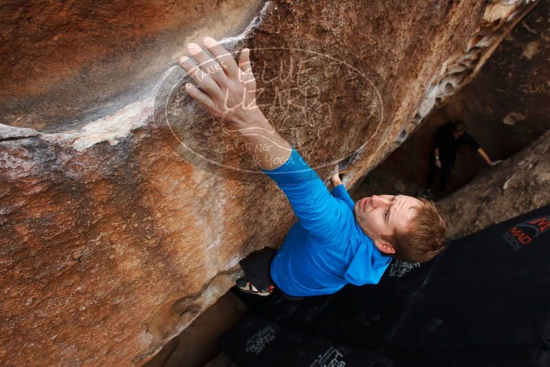 Bouldering in Hueco Tanks on 03/10/2019 with Blue Lizard Climbing and Yoga
Filename: SRM_20190310_1037163.jpg
Aperture: f/5.6
Shutter Speed: 1/400
Body: Canon EOS-1D Mark II
Lens: Canon EF 16-35mm f/2.8 L