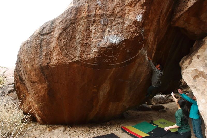 Bouldering in Hueco Tanks on 03/10/2019 with Blue Lizard Climbing and Yoga
Filename: SRM_20190310_1107200.jpg
Aperture: f/5.6
Shutter Speed: 1/400
Body: Canon EOS-1D Mark II
Lens: Canon EF 16-35mm f/2.8 L