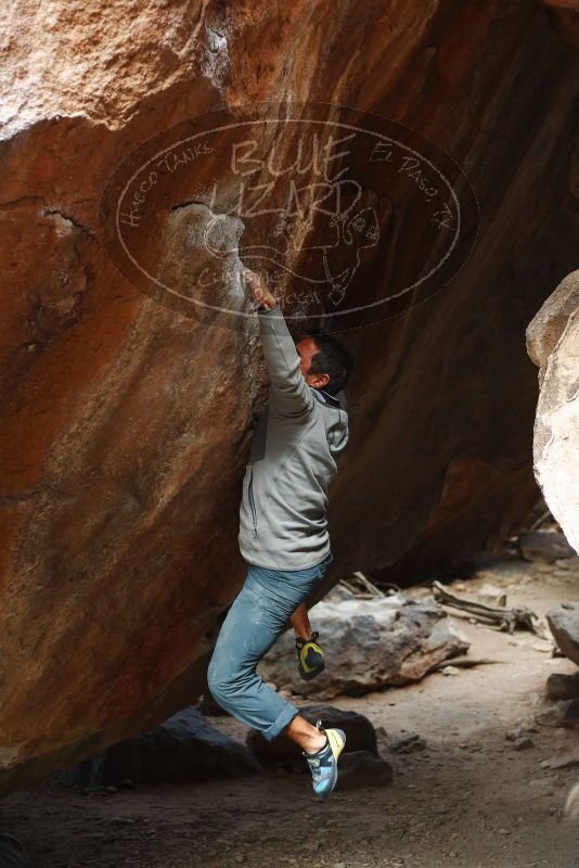 Bouldering in Hueco Tanks on 03/10/2019 with Blue Lizard Climbing and Yoga

Filename: SRM_20190310_1134020.jpg
Aperture: f/2.8
Shutter Speed: 1/400
Body: Canon EOS-1D Mark II
Lens: Canon EF 50mm f/1.8 II