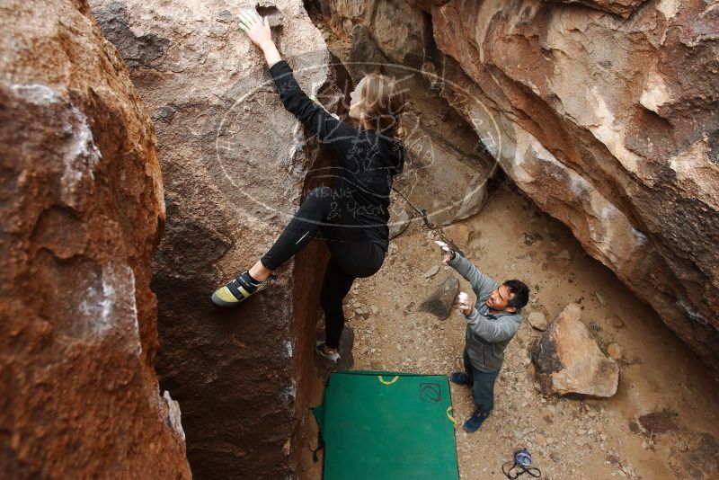 Bouldering in Hueco Tanks on 03/10/2019 with Blue Lizard Climbing and Yoga
Filename: SRM_20190310_1401130.jpg
Aperture: f/5.0
Shutter Speed: 1/200
Body: Canon EOS-1D Mark II
Lens: Canon EF 16-35mm f/2.8 L