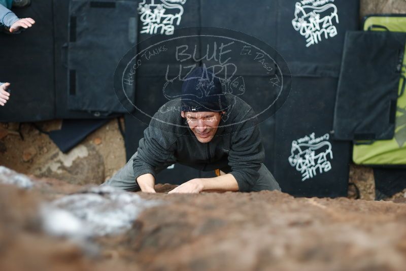 Bouldering in Hueco Tanks on 03/10/2019 with Blue Lizard Climbing and Yoga

Filename: SRM_20190310_1448150.jpg
Aperture: f/2.2
Shutter Speed: 1/320
Body: Canon EOS-1D Mark II
Lens: Canon EF 50mm f/1.8 II