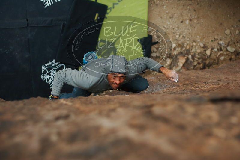 Bouldering in Hueco Tanks on 03/10/2019 with Blue Lizard Climbing and Yoga

Filename: SRM_20190310_1450390.jpg
Aperture: f/2.5
Shutter Speed: 1/640
Body: Canon EOS-1D Mark II
Lens: Canon EF 50mm f/1.8 II