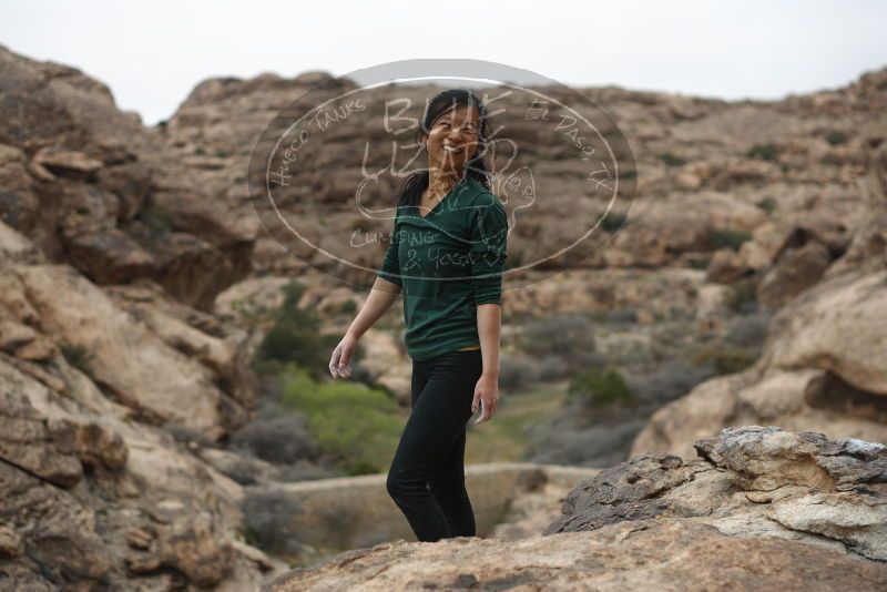 Bouldering in Hueco Tanks on 03/10/2019 with Blue Lizard Climbing and Yoga

Filename: SRM_20190310_1454000.jpg
Aperture: f/2.5
Shutter Speed: 1/640
Body: Canon EOS-1D Mark II
Lens: Canon EF 50mm f/1.8 II