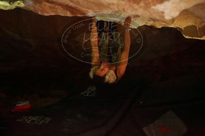 Bouldering in Hueco Tanks on 03/10/2019 with Blue Lizard Climbing and Yoga
Filename: SRM_20190310_1555280.jpg
Aperture: f/1.8
Shutter Speed: 1/100
Body: Canon EOS-1D Mark II
Lens: Canon EF 50mm f/1.8 II