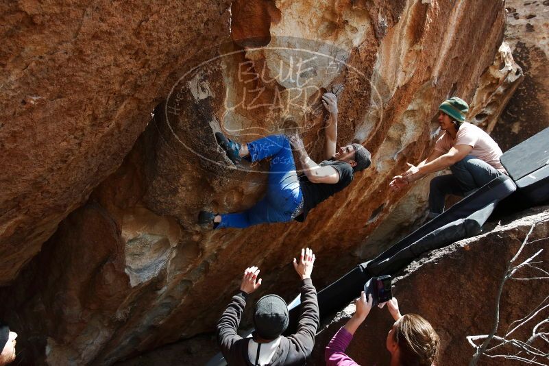 Bouldering in Hueco Tanks on 03/15/2019 with Blue Lizard Climbing and Yoga

Filename: SRM_20190315_1406010.jpg
Aperture: f/5.6
Shutter Speed: 1/800
Body: Canon EOS-1D Mark II
Lens: Canon EF 16-35mm f/2.8 L