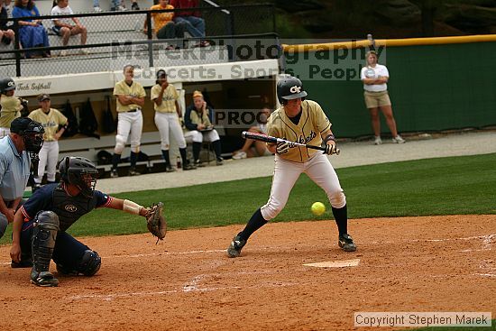 

Filename: img_5331_std.jpg
Aperture: f/2.8
Shutter Speed: 1/1600
Body: Canon EOS DIGITAL REBEL
Lens: Canon EF 80-200mm f/2.8 L