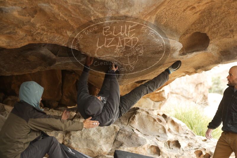 Bouldering in Hueco Tanks on 03/16/2019 with Blue Lizard Climbing and Yoga

Filename: SRM_20190316_1301280.jpg
Aperture: f/2.8
Shutter Speed: 1/400
Body: Canon EOS-1D Mark II
Lens: Canon EF 50mm f/1.8 II
