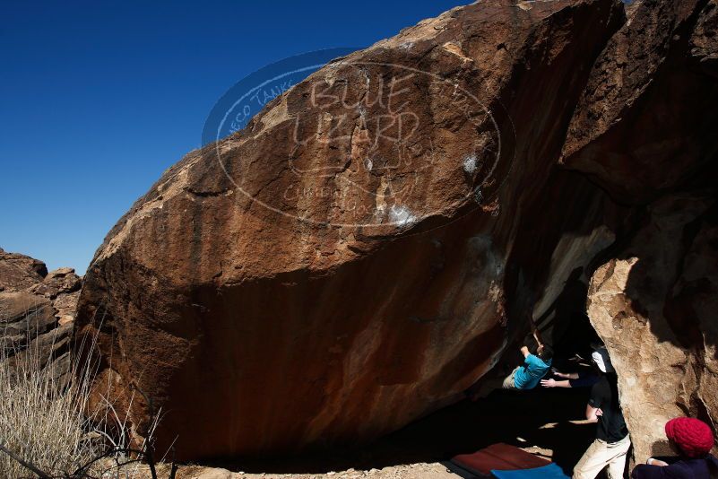 Bouldering in Hueco Tanks on 03/17/2019 with Blue Lizard Climbing and Yoga

Filename: SRM_20190317_1113450.jpg
Aperture: f/6.3
Shutter Speed: 1/250
Body: Canon EOS-1D Mark II
Lens: Canon EF 16-35mm f/2.8 L