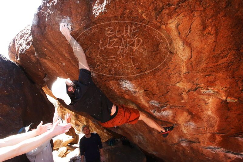 Bouldering in Hueco Tanks on 03/17/2019 with Blue Lizard Climbing and Yoga
Filename: SRM_20190317_1250280.jpg
Aperture: f/6.3
Shutter Speed: 1/250
Body: Canon EOS-1D Mark II
Lens: Canon EF 16-35mm f/2.8 L