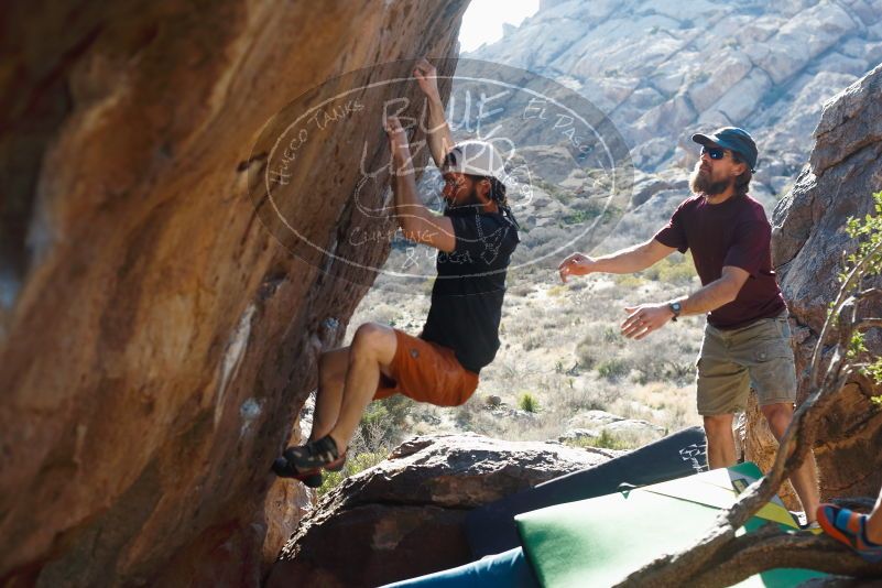 Bouldering in Hueco Tanks on 03/17/2019 with Blue Lizard Climbing and Yoga
Filename: SRM_20190317_1712400.jpg
Aperture: f/4.0
Shutter Speed: 1/250
Body: Canon EOS-1D Mark II
Lens: Canon EF 50mm f/1.8 II
