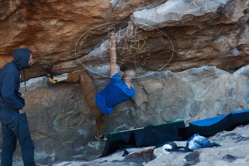 

Filename: SRM_20190317_0951210.jpg
Aperture: f/4.0
Shutter Speed: 1/200
Body: Canon EOS-1D Mark II
Lens: Canon EF 50mm f/1.8 II