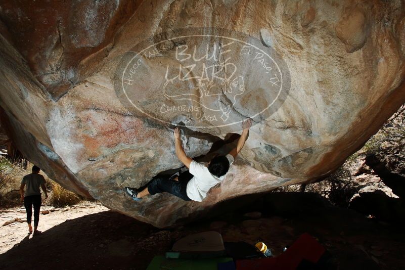 Bouldering in Hueco Tanks on 03/20/2019 with Blue Lizard Climbing and Yoga
Filename: SRM_20190320_1320390.jpg
Aperture: f/6.3
Shutter Speed: 1/250
Body: Canon EOS-1D Mark II
Lens: Canon EF 16-35mm f/2.8 L
