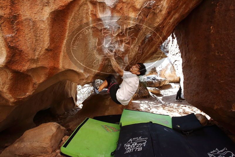 Bouldering in Hueco Tanks on 03/20/2019 with Blue Lizard Climbing and Yoga

Filename: SRM_20190320_1534480.jpg
Aperture: f/5.6
Shutter Speed: 1/250
Body: Canon EOS-1D Mark II
Lens: Canon EF 16-35mm f/2.8 L