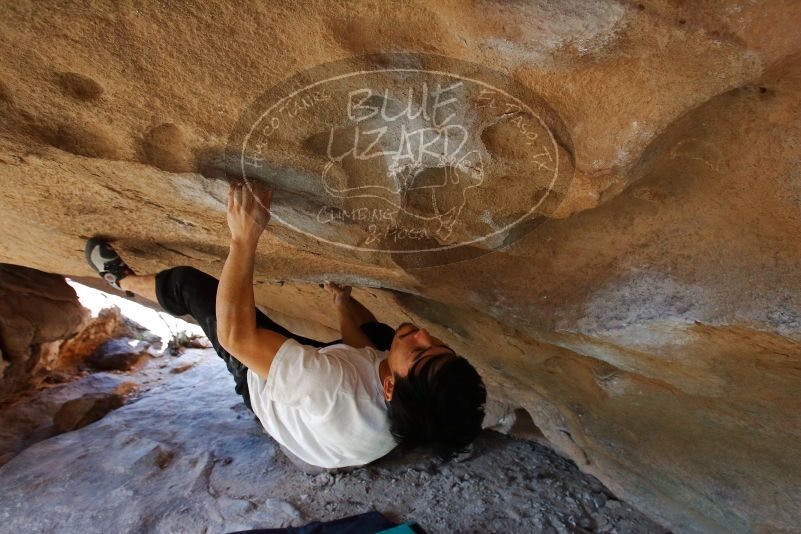 Bouldering in Hueco Tanks on 03/20/2019 with Blue Lizard Climbing and Yoga
Filename: SRM_20190320_1556180.jpg
Aperture: f/5.6
Shutter Speed: 1/200
Body: Canon EOS-1D Mark II
Lens: Canon EF 16-35mm f/2.8 L