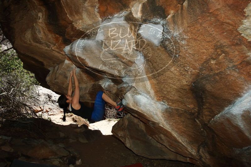 Bouldering in Hueco Tanks on 03/29/2019 with Blue Lizard Climbing and Yoga
Filename: SRM_20190329_1456490.jpg
Aperture: f/6.3
Shutter Speed: 1/250
Body: Canon EOS-1D Mark II
Lens: Canon EF 16-35mm f/2.8 L