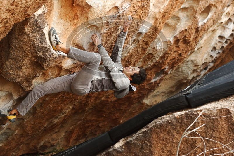 Bouldering in Hueco Tanks on 03/30/2019 with Blue Lizard Climbing and Yoga

Filename: SRM_20190330_1210330.jpg
Aperture: f/4.0
Shutter Speed: 1/640
Body: Canon EOS-1D Mark II
Lens: Canon EF 50mm f/1.8 II