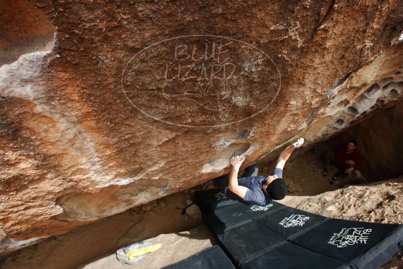 Bouldering in Hueco Tanks on 03/30/2019 with Blue Lizard Climbing and Yoga
Filename: SRM_20190330_1441290.jpg
Aperture: f/5.6
Shutter Speed: 1/250
Body: Canon EOS-1D Mark II
Lens: Canon EF 16-35mm f/2.8 L