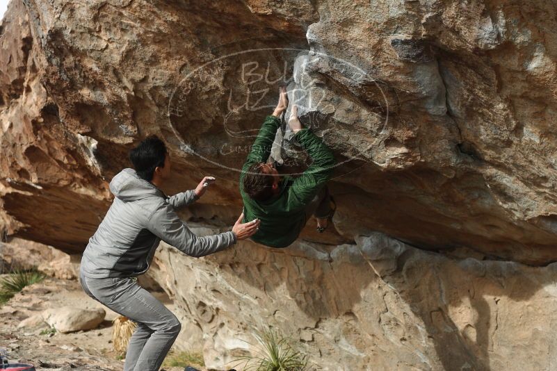 Bouldering in Hueco Tanks on 03/30/2019 with Blue Lizard Climbing and Yoga
Filename: SRM_20190330_1644430.jpg
Aperture: f/4.0
Shutter Speed: 1/400
Body: Canon EOS-1D Mark II
Lens: Canon EF 50mm f/1.8 II