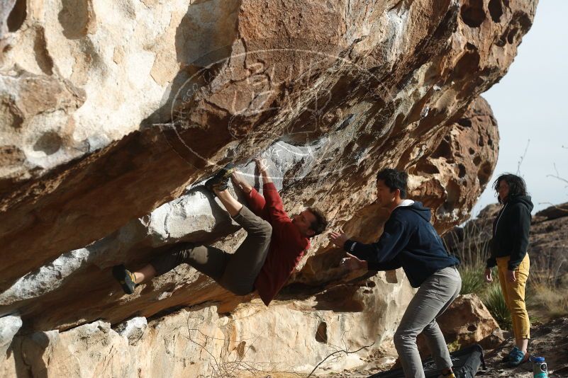 Bouldering in Hueco Tanks on 03/30/2019 with Blue Lizard Climbing and Yoga
Filename: SRM_20190330_1724590.jpg
Aperture: f/4.0
Shutter Speed: 1/640
Body: Canon EOS-1D Mark II
Lens: Canon EF 50mm f/1.8 II