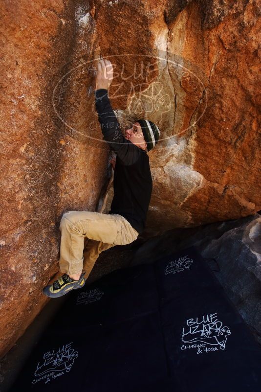 Bouldering in Hueco Tanks on 03/31/2019 with Blue Lizard Climbing and Yoga
Filename: SRM_20190331_1214531.jpg
Aperture: f/5.6
Shutter Speed: 1/250
Body: Canon EOS-1D Mark II
Lens: Canon EF 16-35mm f/2.8 L