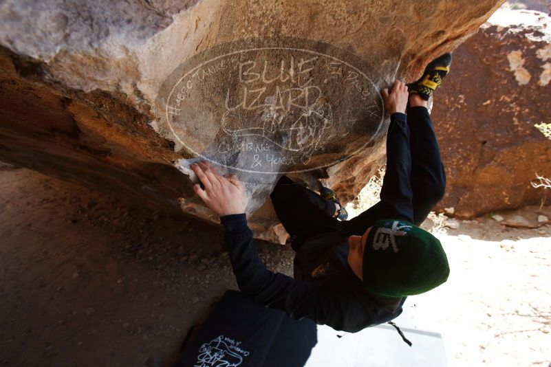 Bouldering in Hueco Tanks on 03/31/2019 with Blue Lizard Climbing and Yoga

Filename: SRM_20190331_1241580.jpg
Aperture: f/5.6
Shutter Speed: 1/250
Body: Canon EOS-1D Mark II
Lens: Canon EF 16-35mm f/2.8 L