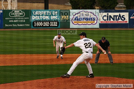 

Filename: img_2748_std.jpg
Aperture: f/6.3
Shutter Speed: 1/1000
Body: Canon EOS DIGITAL REBEL
Lens: Canon EF 80-200mm f/2.8 L