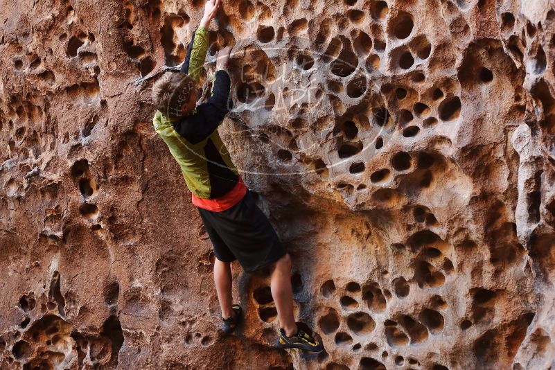 Bouldering in Hueco Tanks on 03/31/2019 with Blue Lizard Climbing and Yoga

Filename: SRM_20190331_1524020.jpg
Aperture: f/3.5
Shutter Speed: 1/125
Body: Canon EOS-1D Mark II
Lens: Canon EF 50mm f/1.8 II
