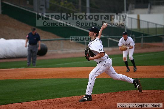 

Filename: img_2730_std.jpg
Aperture: f/2.8
Shutter Speed: 1/4000
Body: Canon EOS DIGITAL REBEL
Lens: Canon EF 80-200mm f/2.8 L