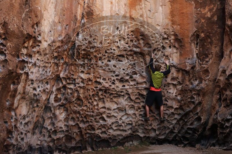 Bouldering in Hueco Tanks on 03/31/2019 with Blue Lizard Climbing and Yoga

Filename: SRM_20190331_1525090.jpg
Aperture: f/4.5
Shutter Speed: 1/125
Body: Canon EOS-1D Mark II
Lens: Canon EF 50mm f/1.8 II