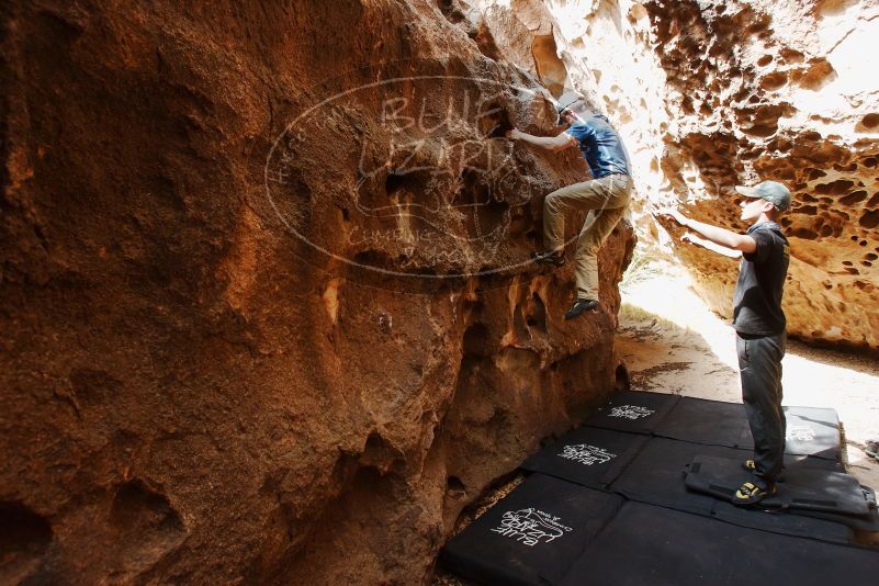 Bouldering in Hueco Tanks on 04/05/2019 with Blue Lizard Climbing and Yoga

Filename: SRM_20190405_1121120.jpg
Aperture: f/5.6
Shutter Speed: 1/160
Body: Canon EOS-1D Mark II
Lens: Canon EF 16-35mm f/2.8 L