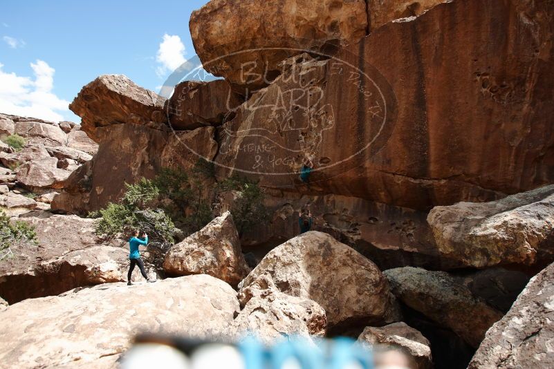 Bouldering in Hueco Tanks on 04/13/2019 with Blue Lizard Climbing and Yoga

Filename: SRM_20190413_1346371.jpg
Aperture: f/4.0
Shutter Speed: 1/800
Body: Canon EOS-1D Mark II
Lens: Canon EF 16-35mm f/2.8 L