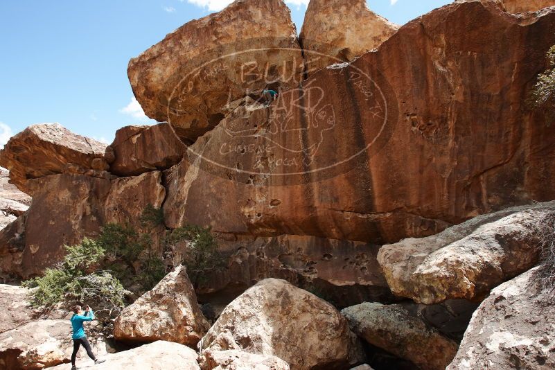 Bouldering in Hueco Tanks on 04/13/2019 with Blue Lizard Climbing and Yoga

Filename: SRM_20190413_1347560.jpg
Aperture: f/5.6
Shutter Speed: 1/320
Body: Canon EOS-1D Mark II
Lens: Canon EF 16-35mm f/2.8 L