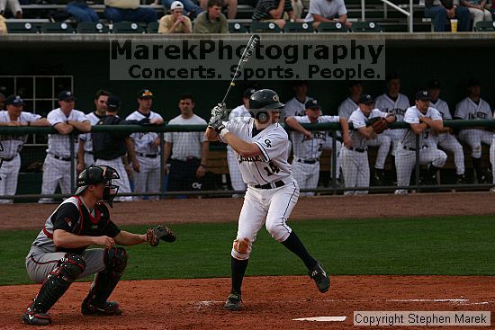 

Filename: img_2715_std.jpg
Aperture: f/4.5
Shutter Speed: 1/4000
Body: Canon EOS DIGITAL REBEL
Lens: Canon EF 80-200mm f/2.8 L