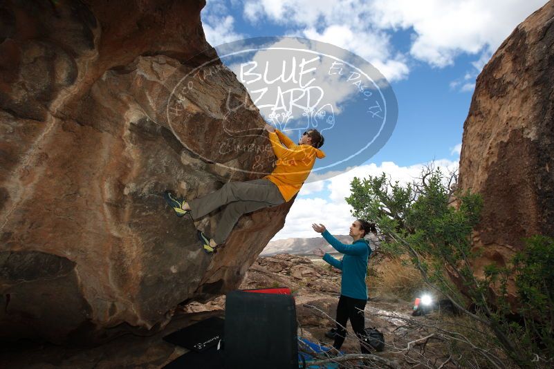 Bouldering in Hueco Tanks on 04/13/2019 with Blue Lizard Climbing and Yoga

Filename: SRM_20190413_1423040.jpg
Aperture: f/5.6
Shutter Speed: 1/250
Body: Canon EOS-1D Mark II
Lens: Canon EF 16-35mm f/2.8 L